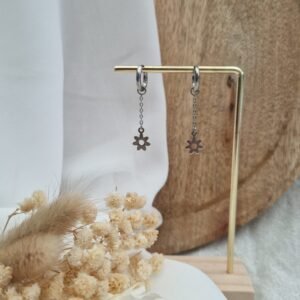 Boucles d’oreilles pendantes Fleurs en acier inoxydable – Bijou délicat sans nickel