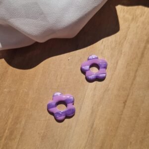 Pampilles Léana fleur lilas et violet scintillant pour créoles interchangeables